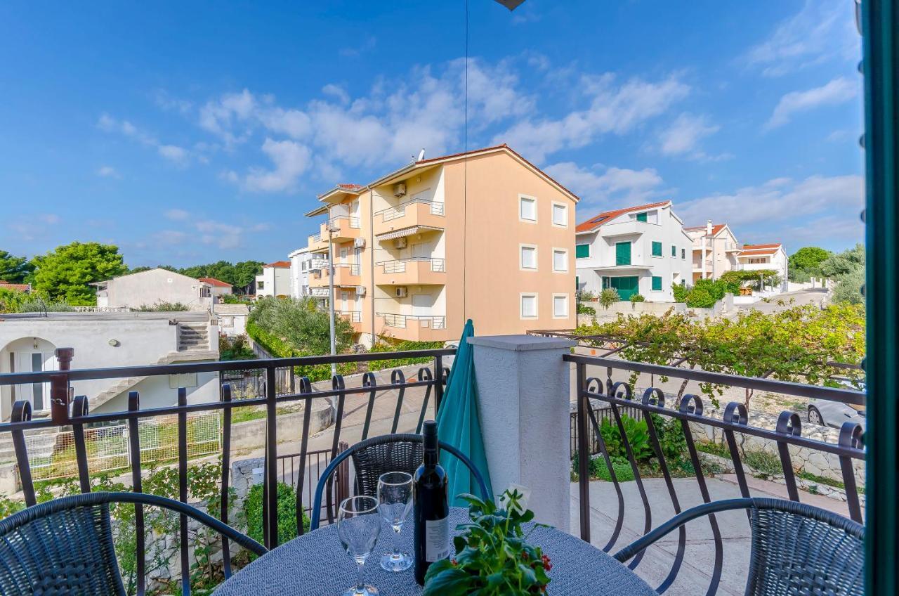 Apartments Mate Trogir Exterior foto